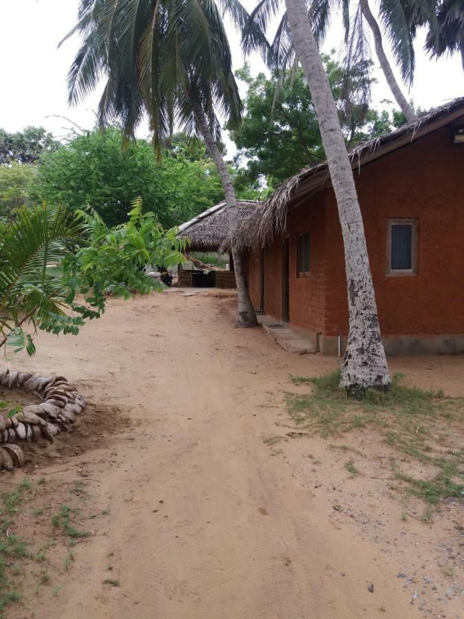 Yala Redhill Villa Exterior photo